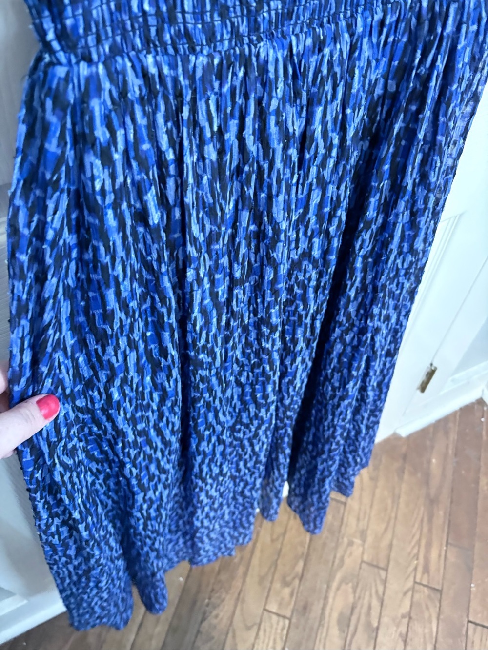 Rebecca Taylor Silk Blend Smocked Midi Dress Blue Print Sleeveless Size 4 - Picture 6 of 12